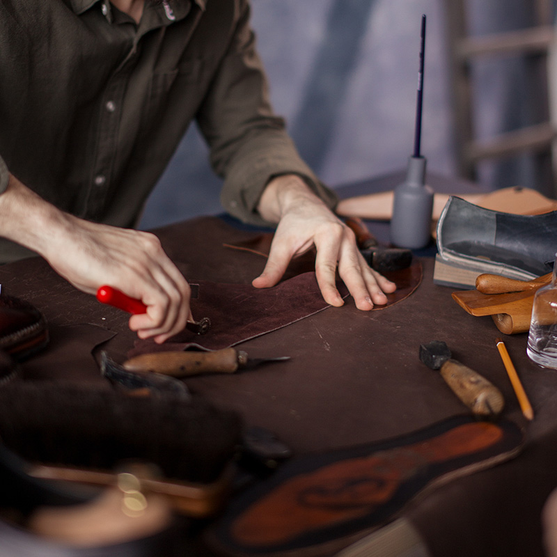 production process of watch roll