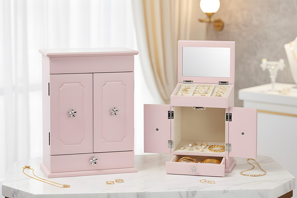 Versatile Wooden Jewelry Box