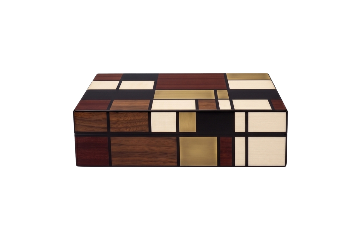 Vue de dessus d’un motif géométrique moderne en marqueterie de bois pour un humidificateur à cigares de luxe, fabrication sur mesure de placage