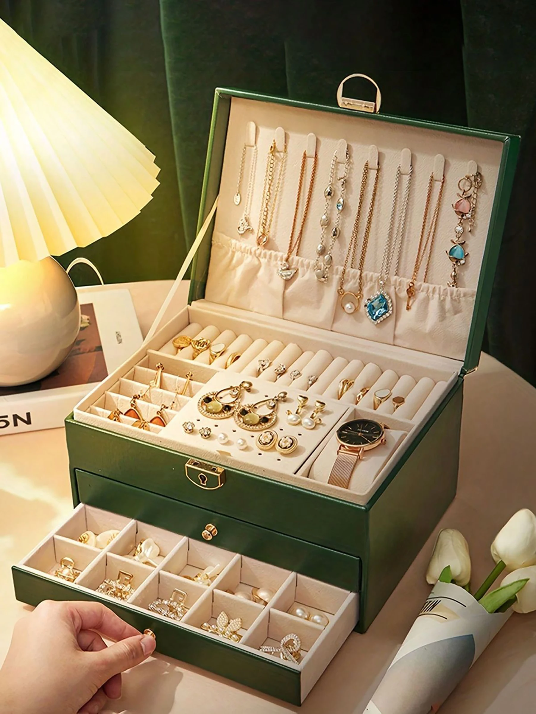 Jewelry box