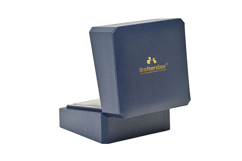 cardboard jewelry boxes