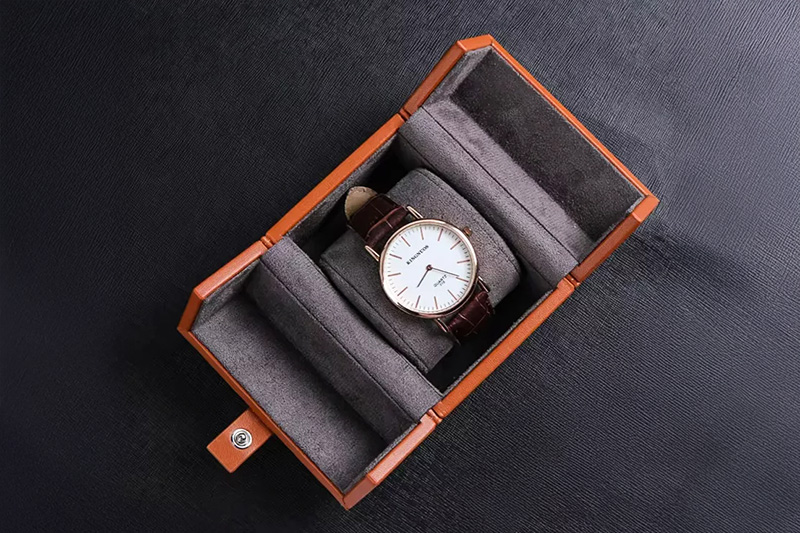 Caja de reloj personalizada
