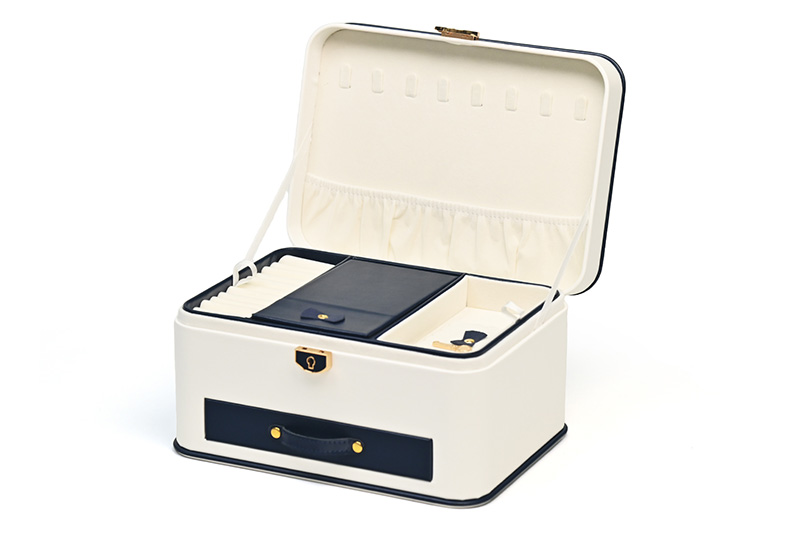 customized jewelry box