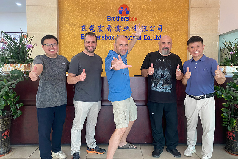 Canadian customers visit the Brothersbox factory