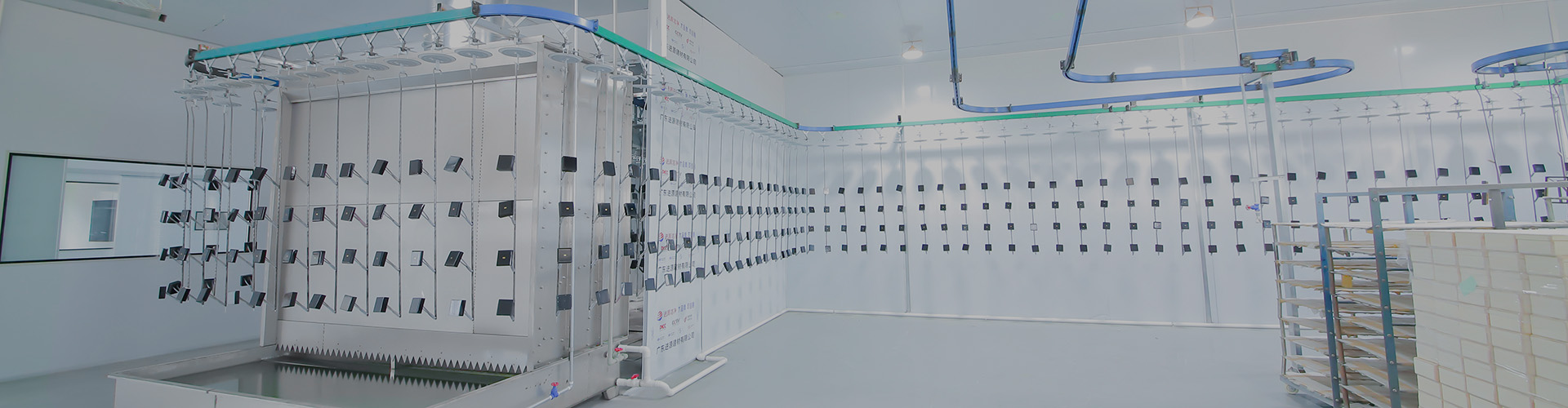 We deliver flawless, high-end cosmetic gift boxes engineered for excellence. Our meticulous attention to detail ensures every finish is perfect, amplifying your product's perceived value and building lasting consumer trust through unmatched quality.