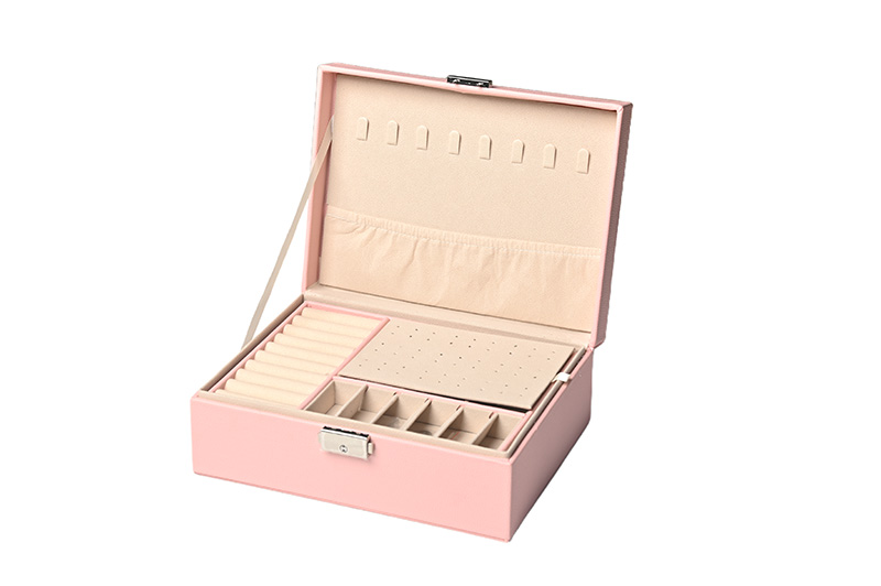 leather jewelry organizer