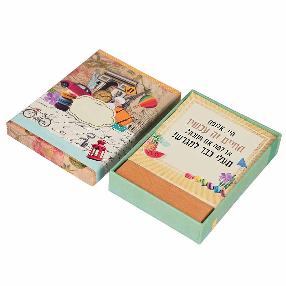 Thoughtful gift idea for women featuring empowering quotes and elegant vintage packaging.