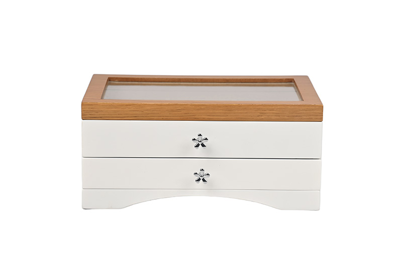 Hochwertige Schmucks cha tullen aus Holz