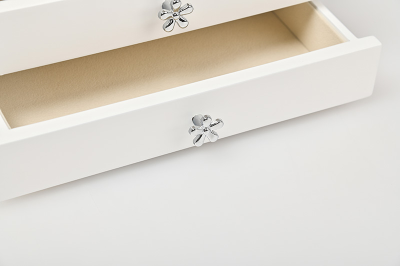 details of wooden jewelry box