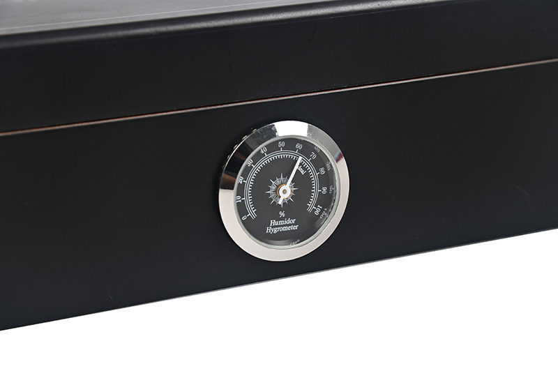 木制シガーボックスのhygrometer