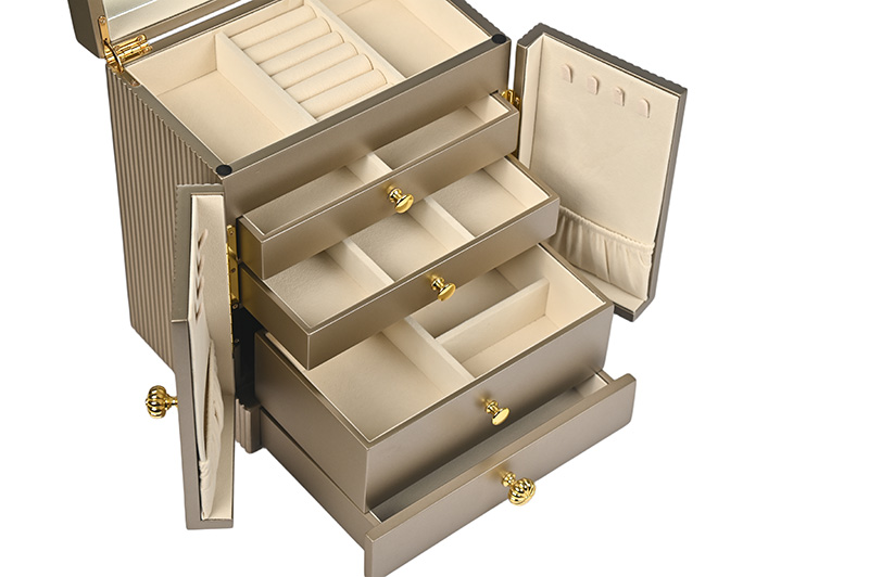 details of women's jewelry box wood