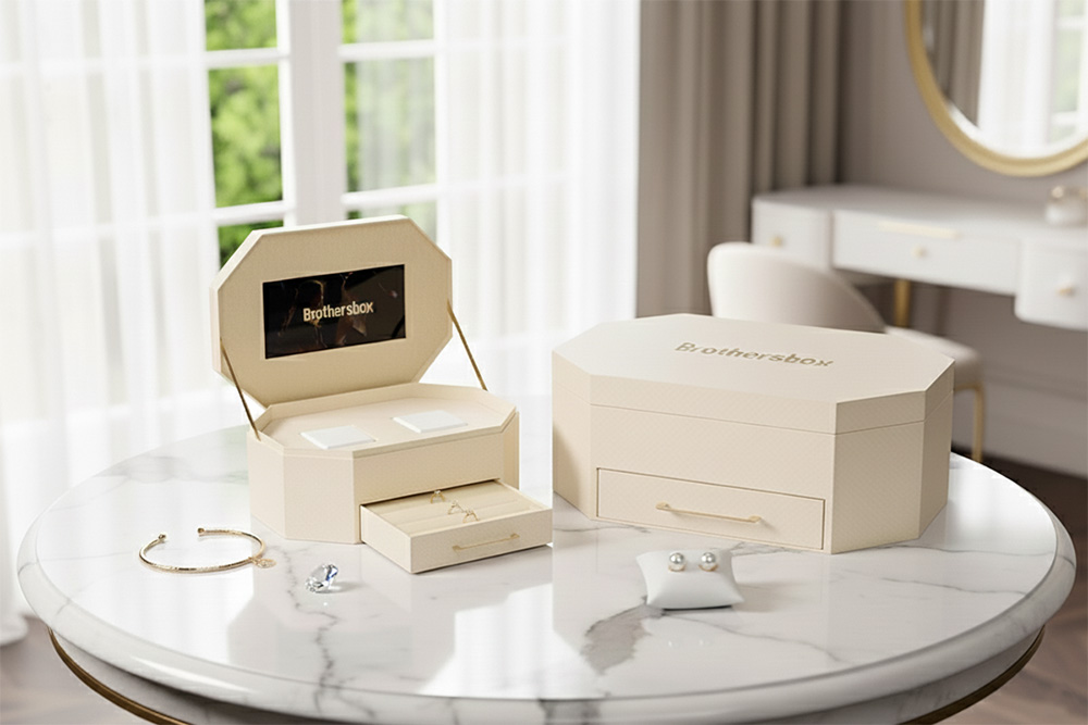 Creative Cardboard Jewelry Box