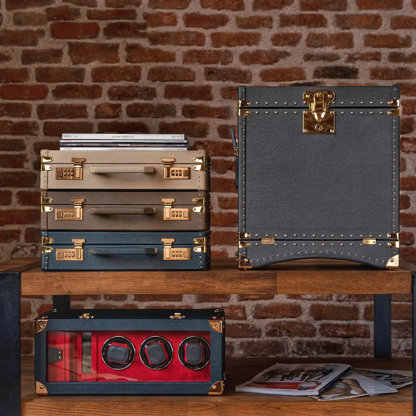  leather gift box with a handle and gold-toned hardware