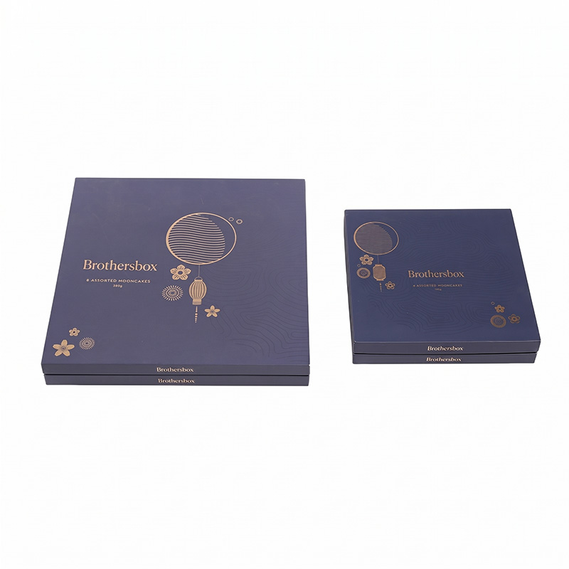 Geschlossene, luxuriöse Mondkuchen-Verpackungsboxen in Dunkelblau – erhältlich im 4er- und 8er-Pack von Brothersbox
