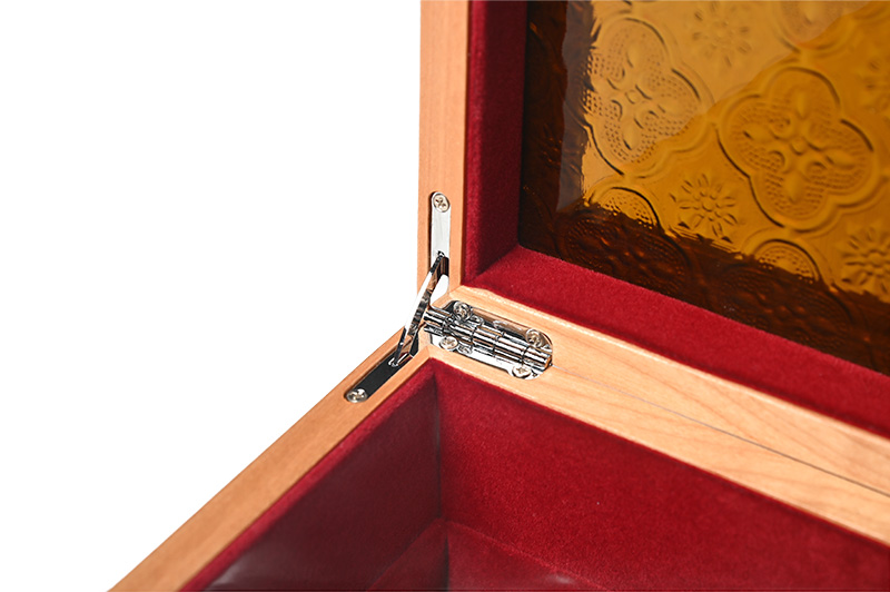 Scharniere aus Holz Schmucks cha tulle