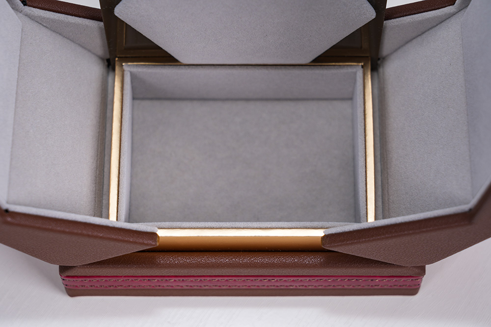 perfume case details