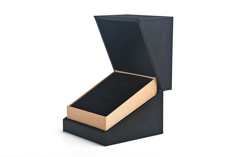 leather jewelry case