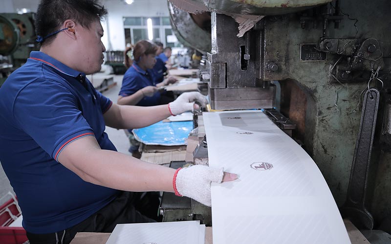 One-Stop Christmas Tin Cookie Box Factory