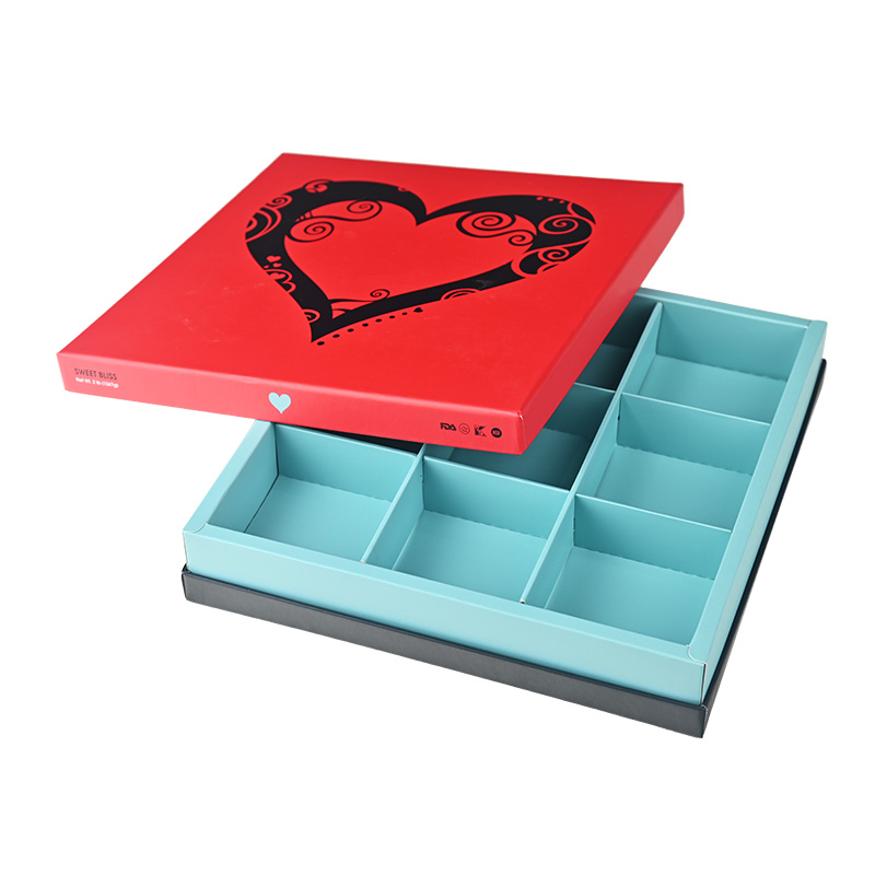 Quadratische leere Süßigkeiten-Verpackungs boxen, die einen blauen Einsatz mit 9 Fächern enthüllen