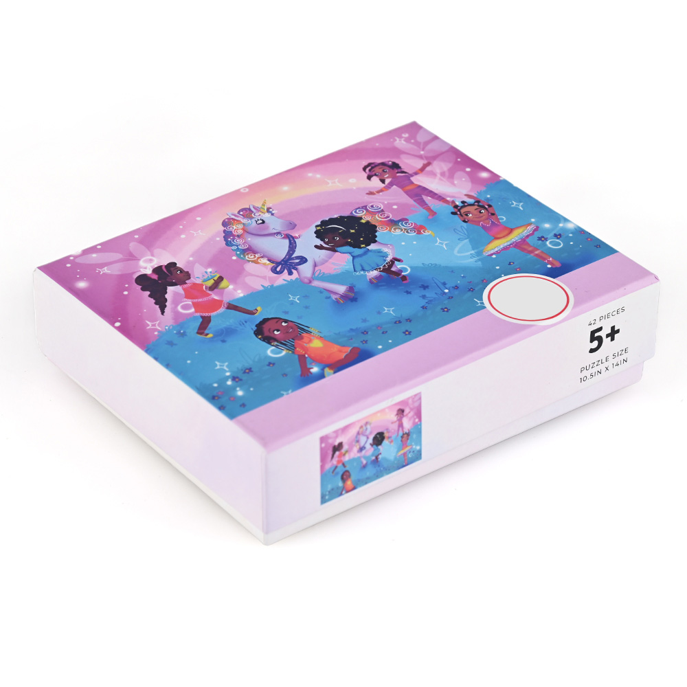 黒の女の子のキャラクターとカスタムレインボーユニコーン教育パズルボックスのフロントデザイン。