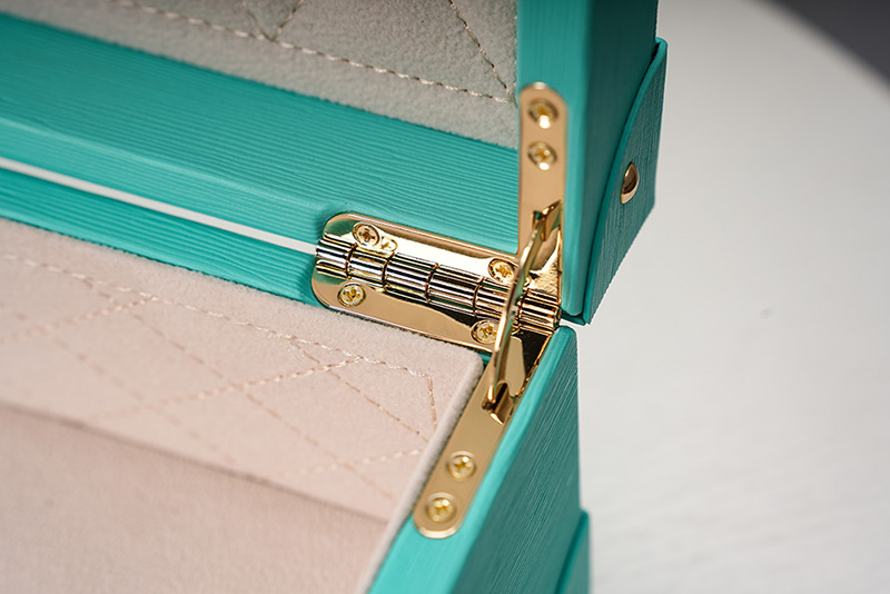 Brothersbox offers premium cosmetic packaging boxes with custom designs. Elevate your brand with our luxury cosmetic box solutions. Factory price and fast delivery!