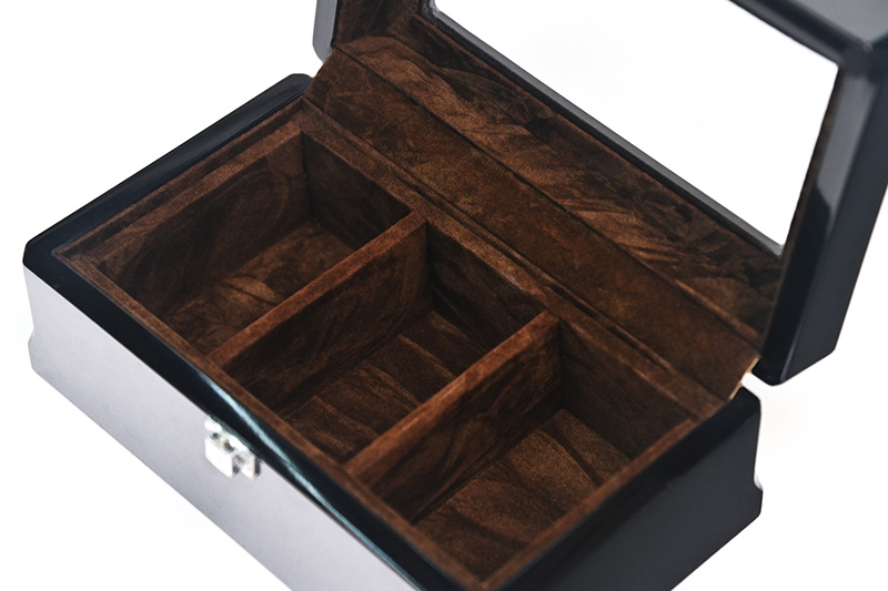 the details of watch case