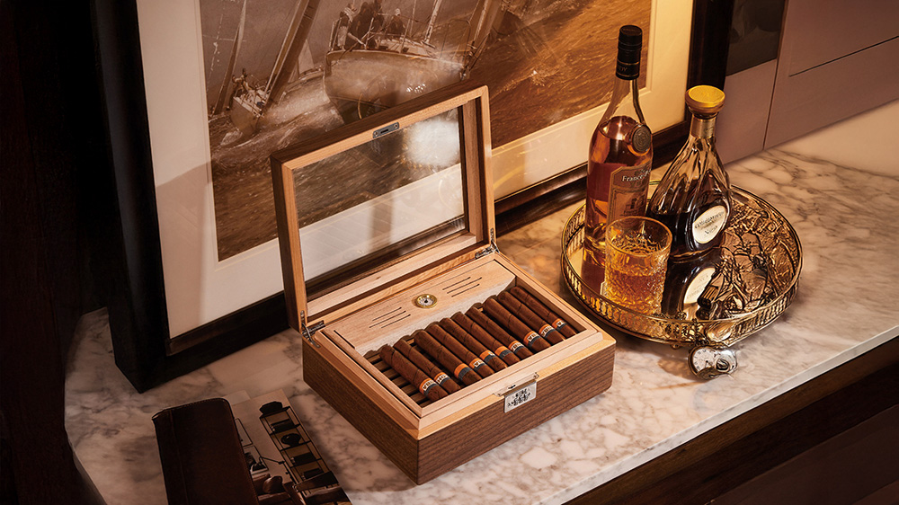 Customized Wooden Cigar Humidor Box