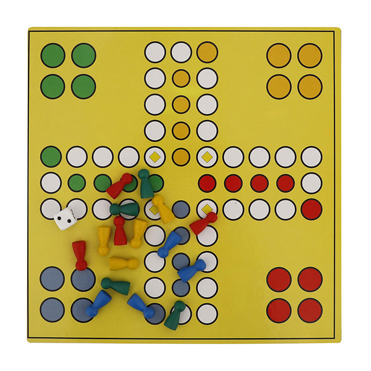 Ludo game board (Mensch ärgere Dich nicht) with green, yellow, red, and blue starting zones.