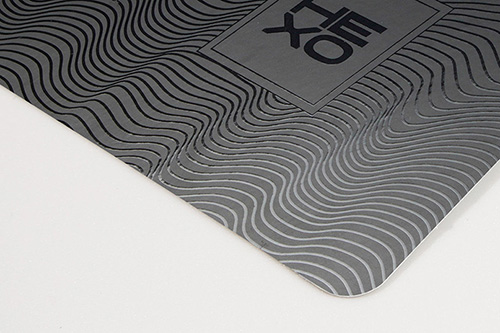 Create stunning contrast with targeted high-gloss coating. Expert custom playing cards and jigsaw puzzle factory services for a premium tactile pop.