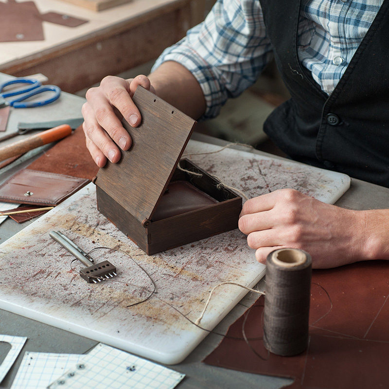 producing wooden perfume box