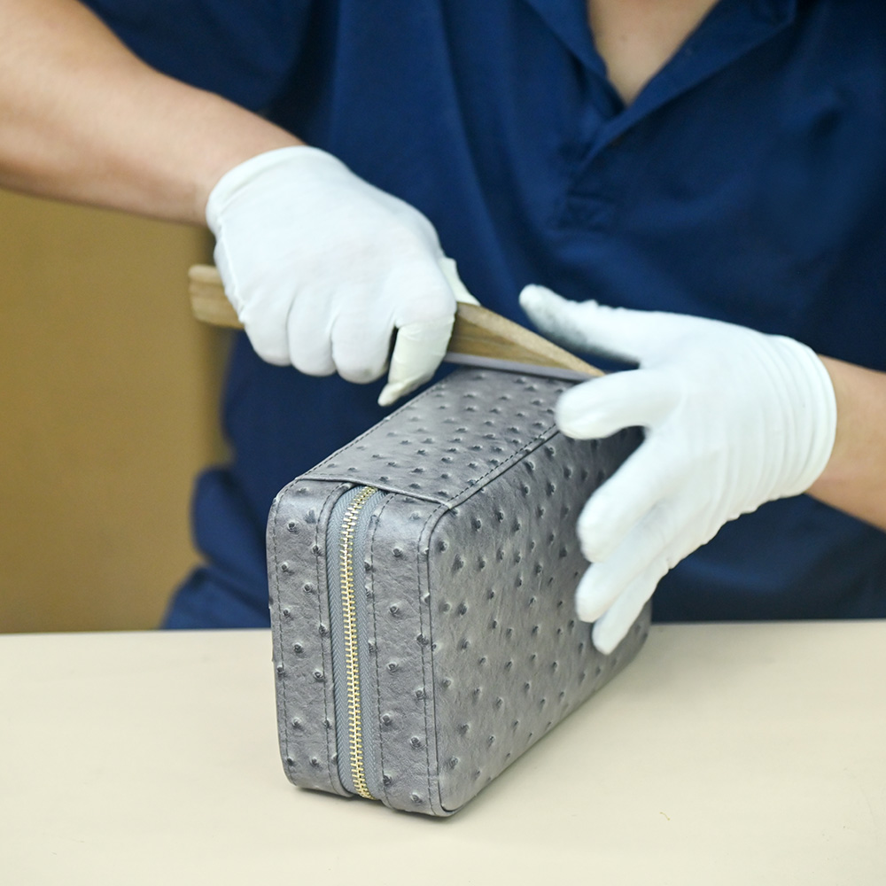 lamination of leather cigar box