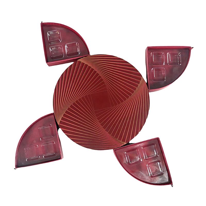 Boîtes en forme de coutume