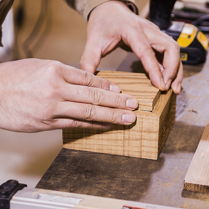 assembling process of wooden perfume box