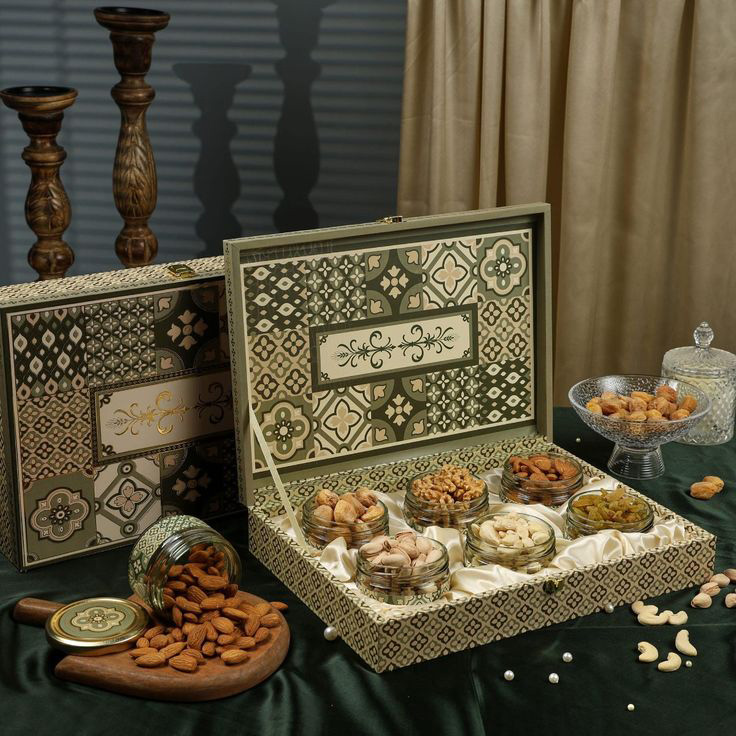 Customized Luxury Mediterranean Nut Gift Box